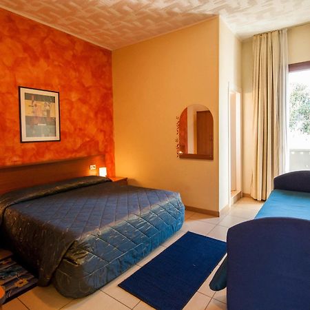 Al Piccolo Hotel Mestre Bagian luar foto