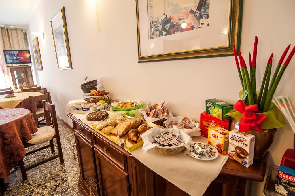 Al Piccolo Hotel Mestre Bagian luar foto